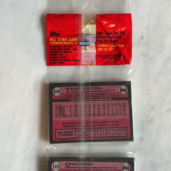 Unopened Topps 1989 Baseball Cards - Picture 4 of 5